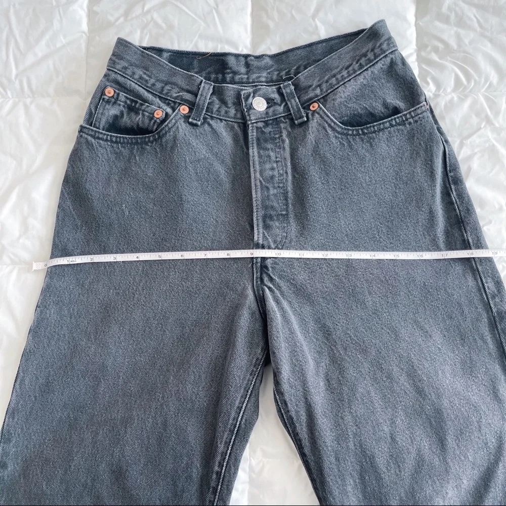Vintage Levi's 501 Tapered Leg High Waist Jeans - Picture 10 of 10